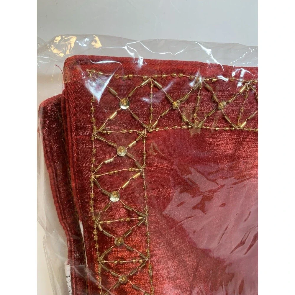 Christmas Placemats Lot Of 4 Gold Beaded Red Rectangle Holiday Dinnerware Table